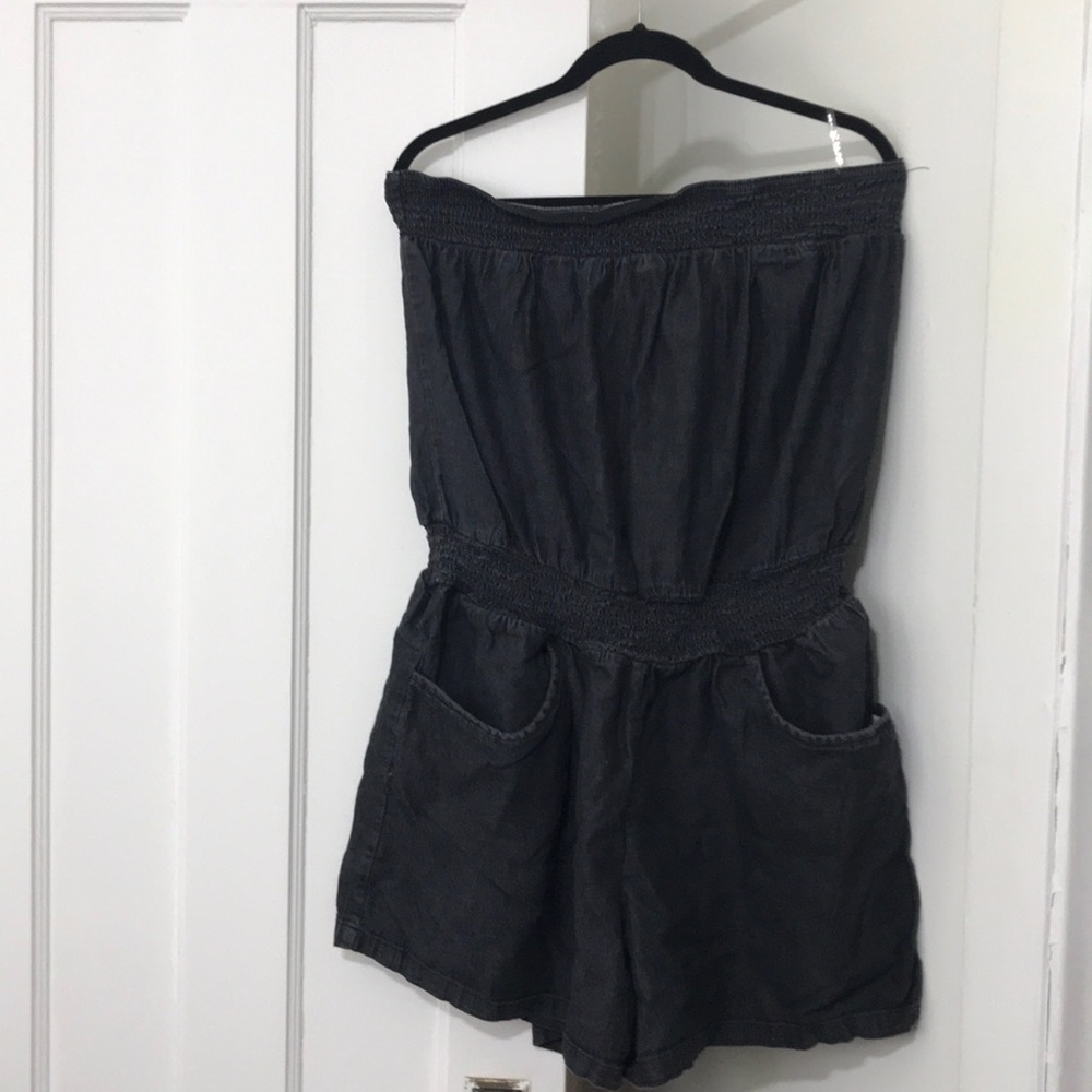 Dark gray shorts jumpsuit with pockets size 3X